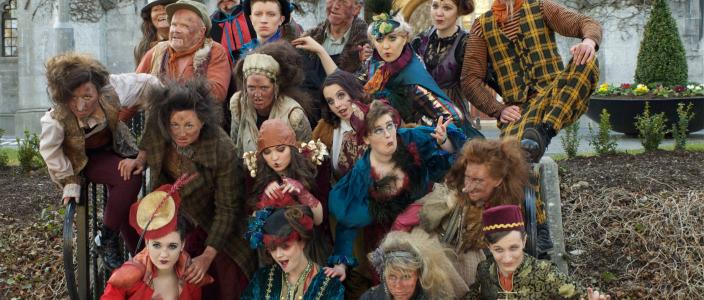 Na hEala&iacute;ona Cruthaitheacha