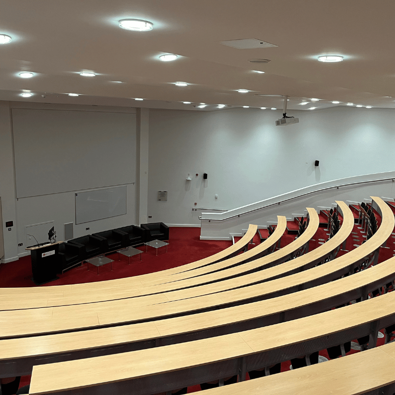 Iarratais ar Sheomra a chur in &aacute;irithe